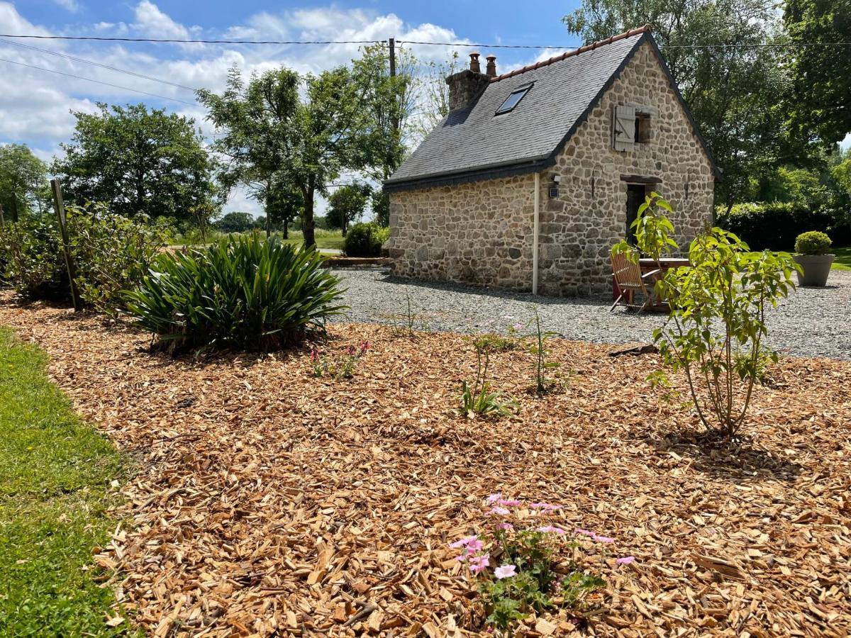 A L'Oree Du Bois Pommerit-le-Vicomte Exteriér fotografie